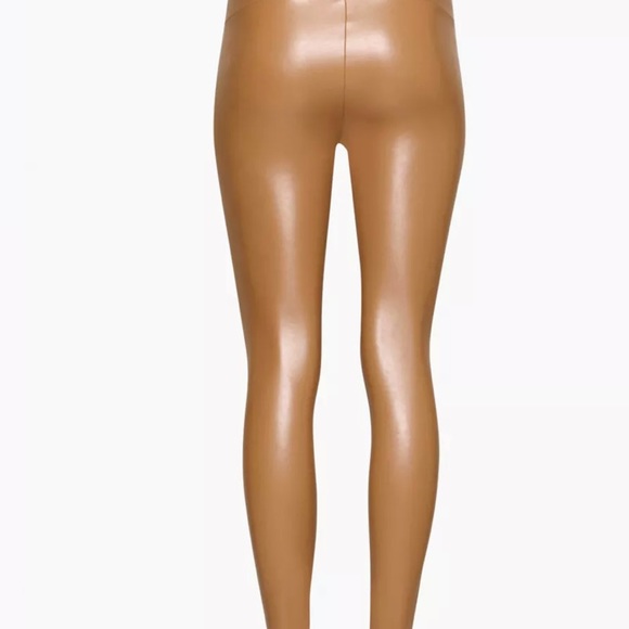 Aritzia Wilfred Free Daria vegan leather legging 2XS short Cognac colour NWT - Picture 3 of 3